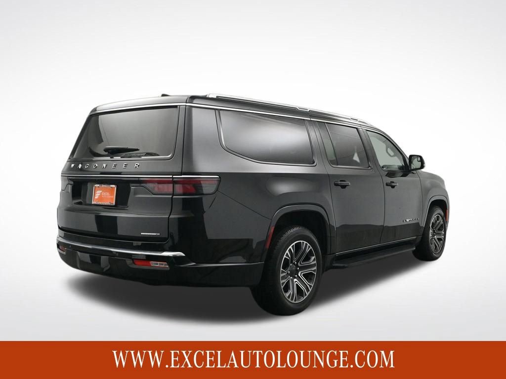 Used 2024 Jeep Wagoneer L Series II w/ Flexible Seating Group image 6
