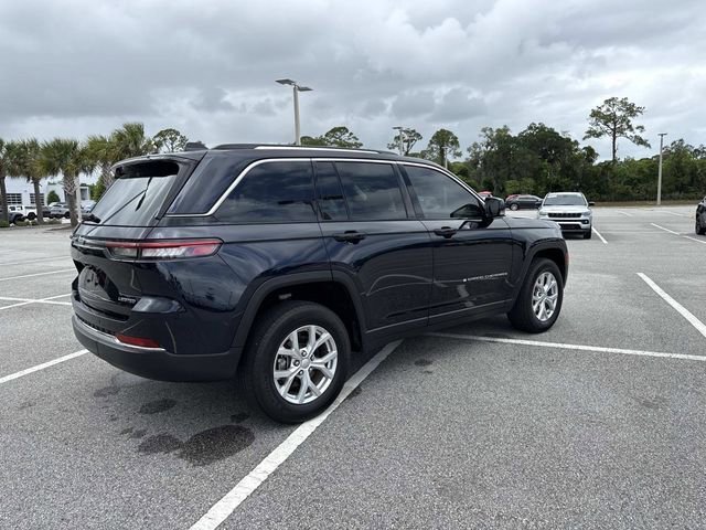 Used 2023 Jeep Grand Cherokee Limited RWD image 4