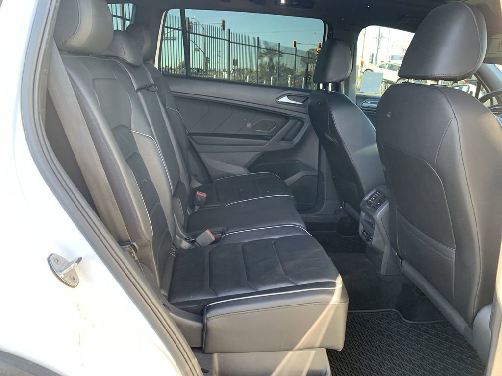 Used 2020 Volkswagen Tiguan SEL Premium R-Line image 26
