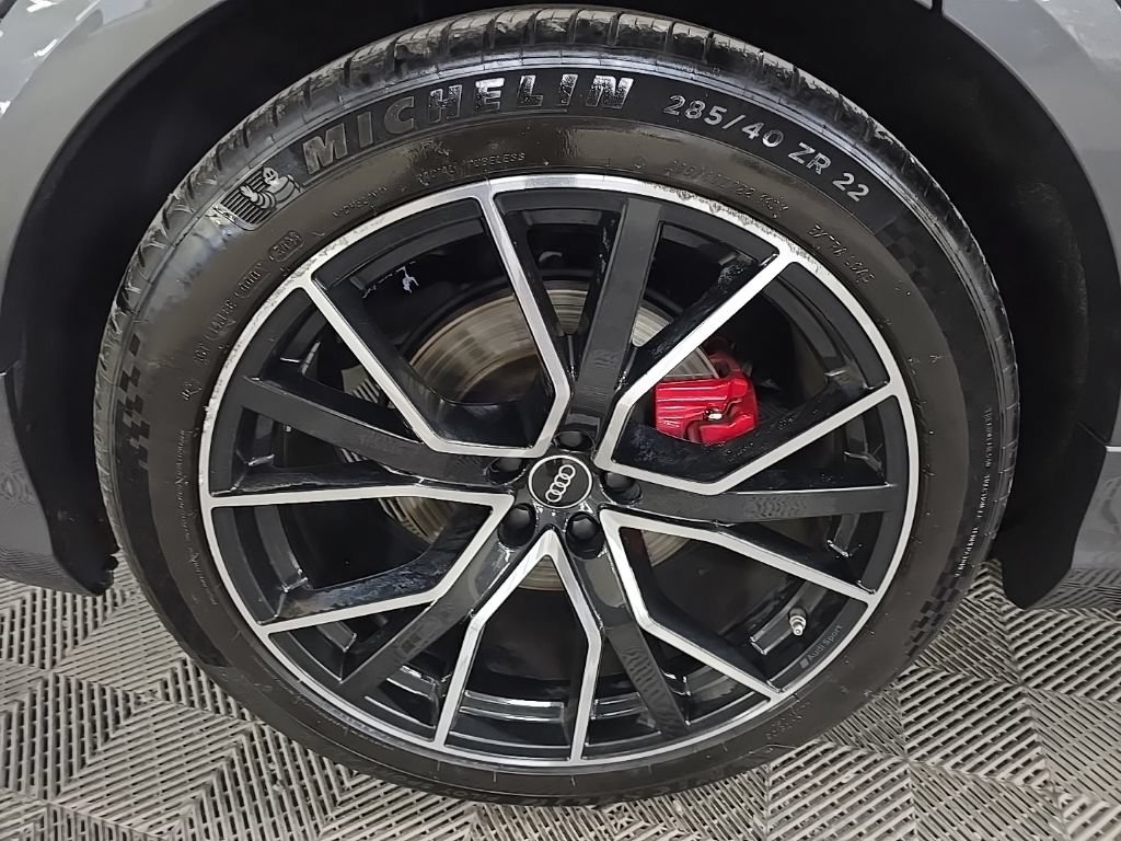 Used 2022 Audi SQ8 Prestige AWD/4WD image 14