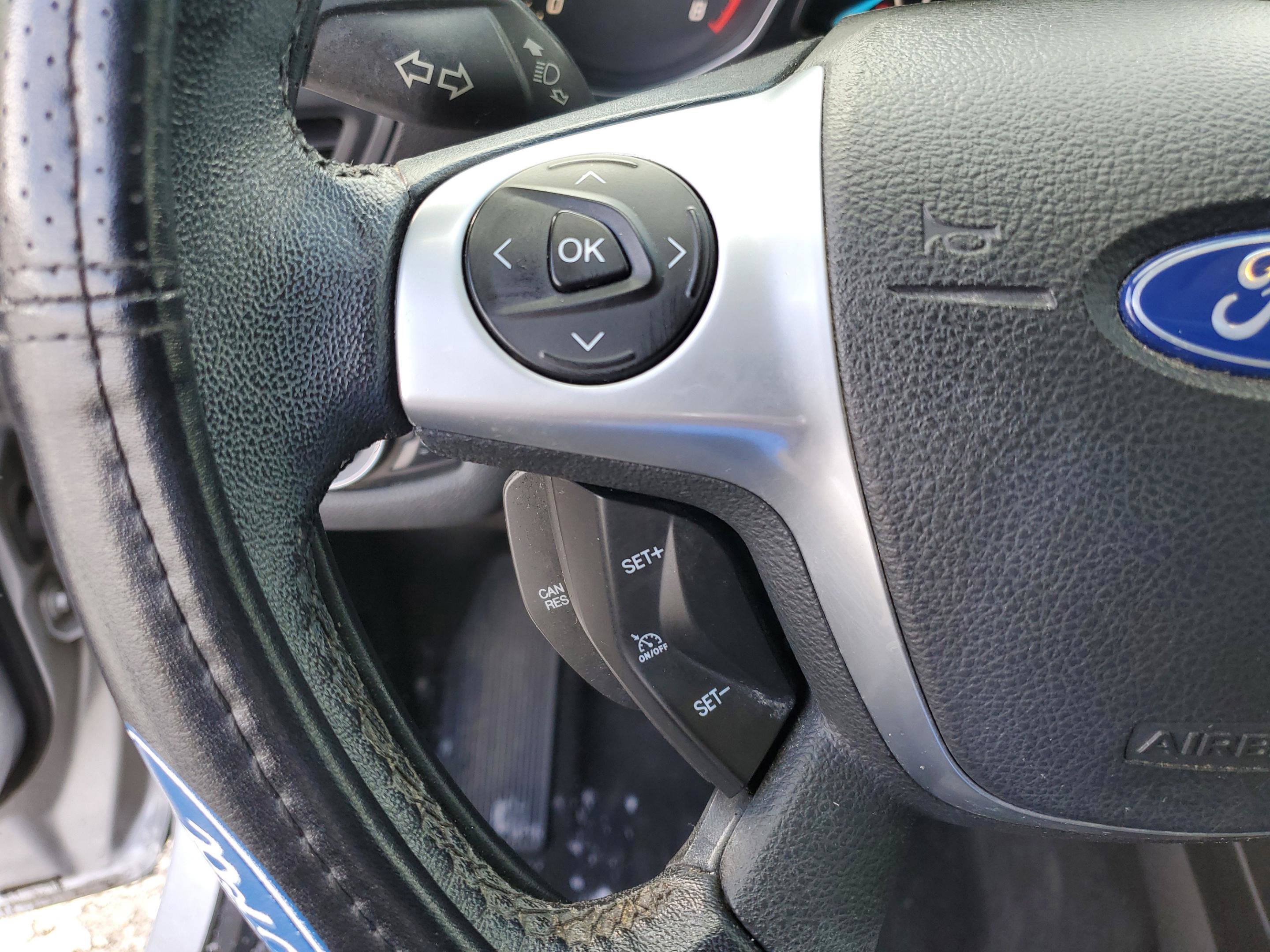 Used 2015 Ford Escape SE w/ Equipment Group 201A image 24