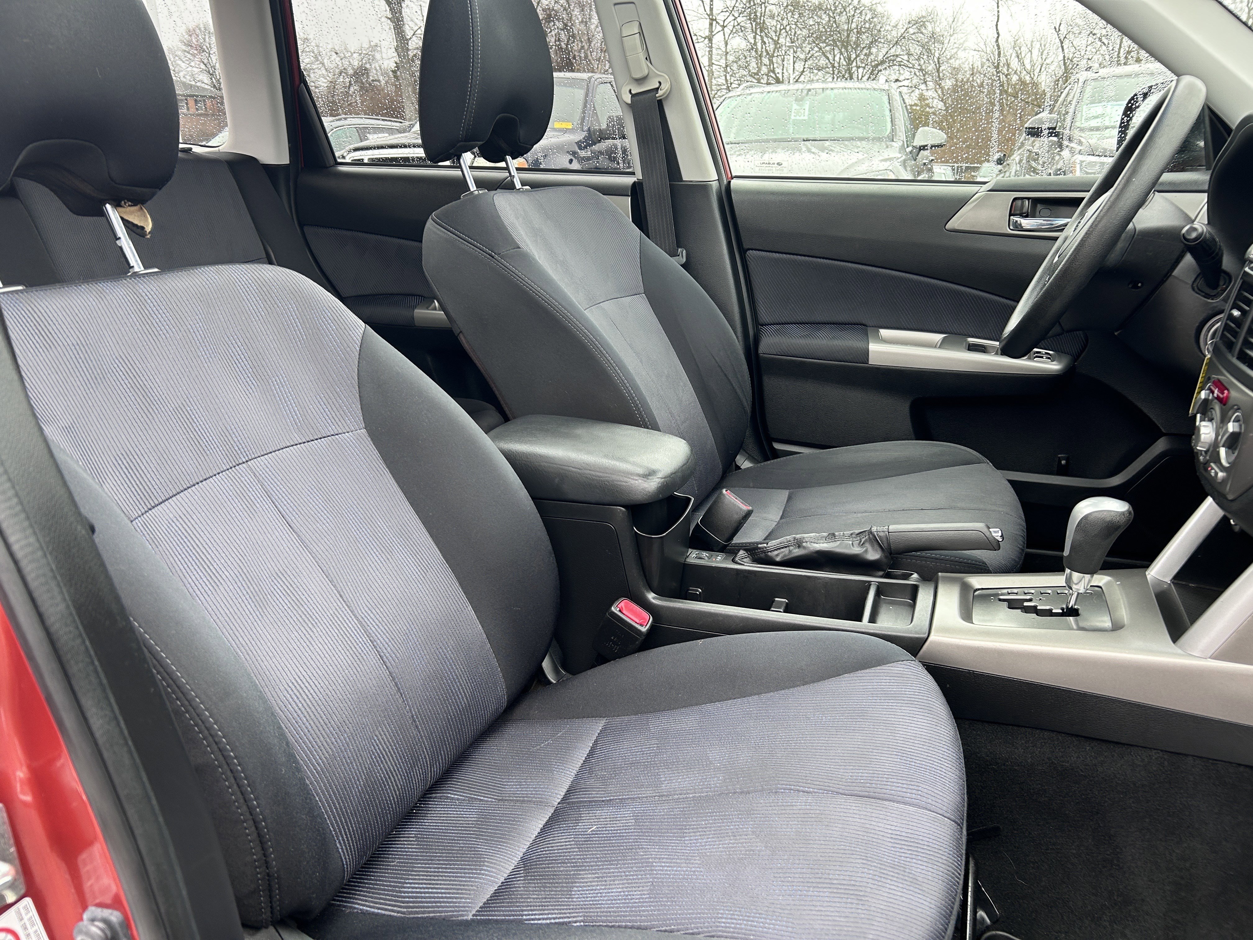 Used 2010 Subaru Forester 2.5X Premium image 21