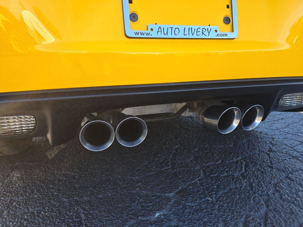 Used 2005 Chevrolet Corvette COUPE w/ Performance Handling Package image 29