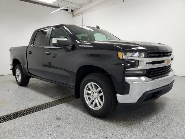 Used 2020 Chevrolet Silverado 1500 LT w/ All-Star Edition AWD/4WD image 2