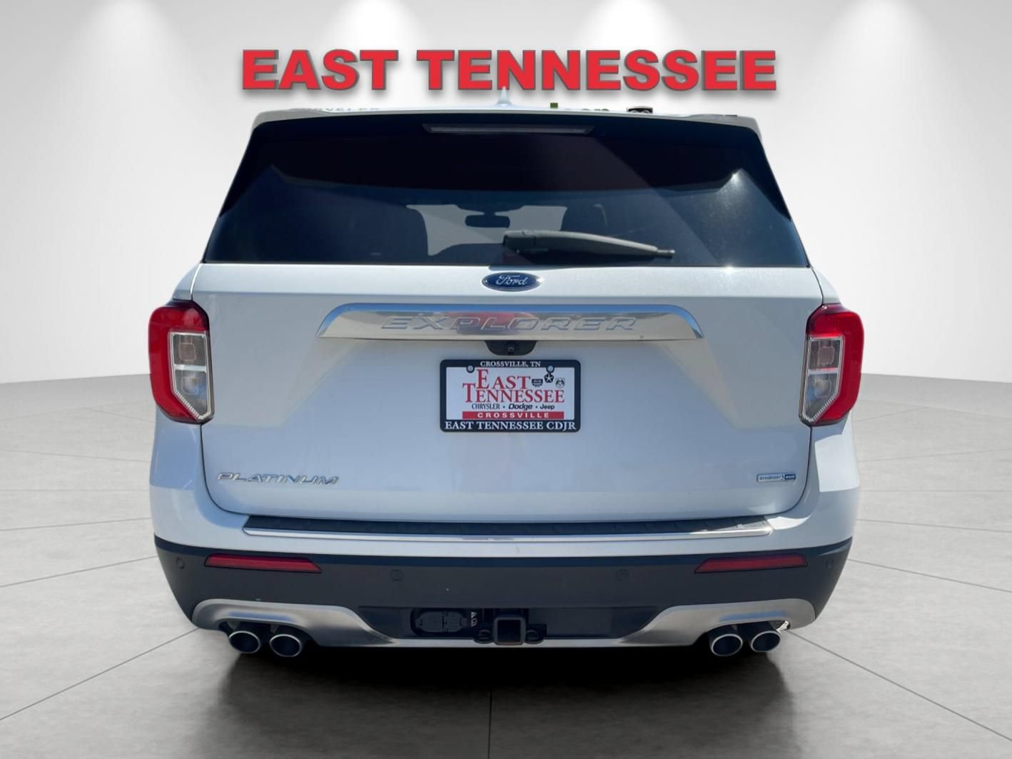 Used 2020 Ford Explorer Platinum w/ Premium Technology Package AWD/4WD image 4
