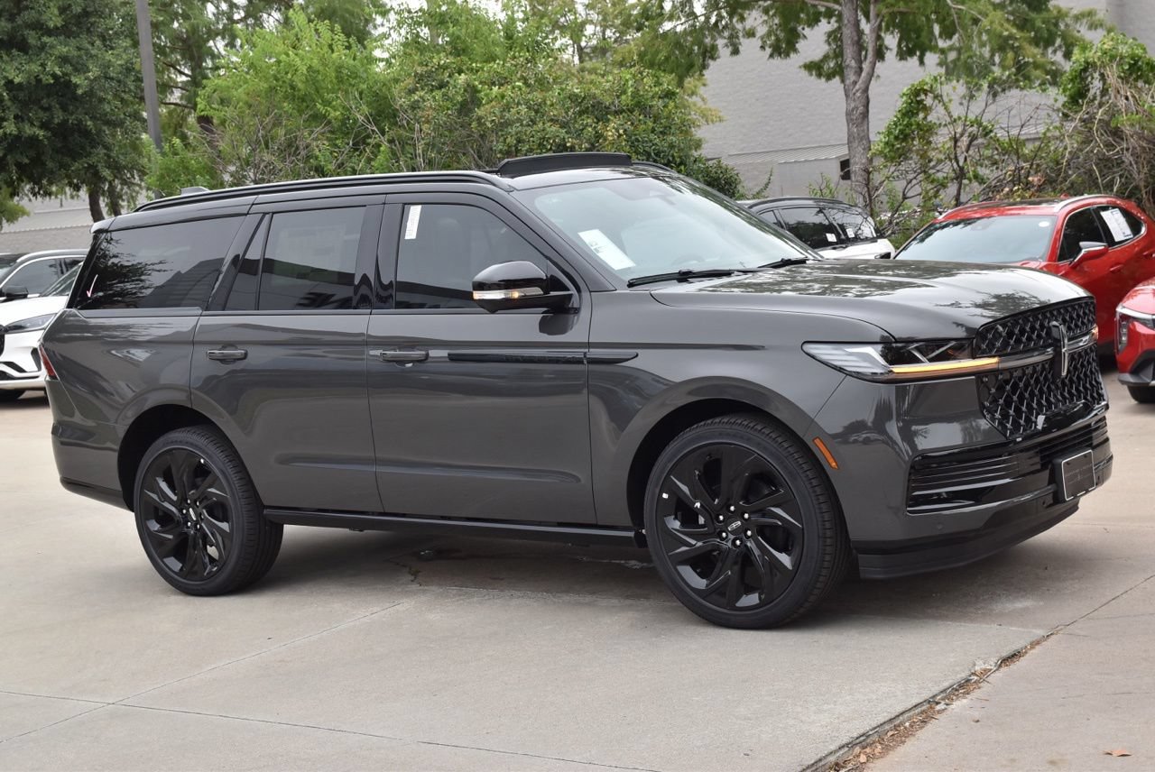 New 2026 Lincoln Navigator Black Label AWD/4WD image 4
