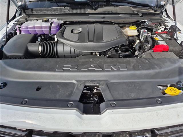 New 2026 RAM 1500 Big Horn AWD/4WD image 17