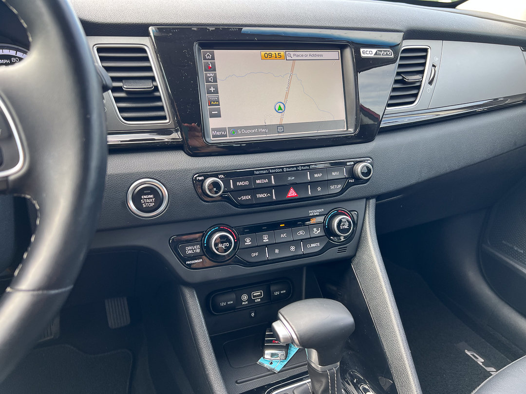 Used 2019 Kia Niro EX w/ Option Group 040 FWD image 19