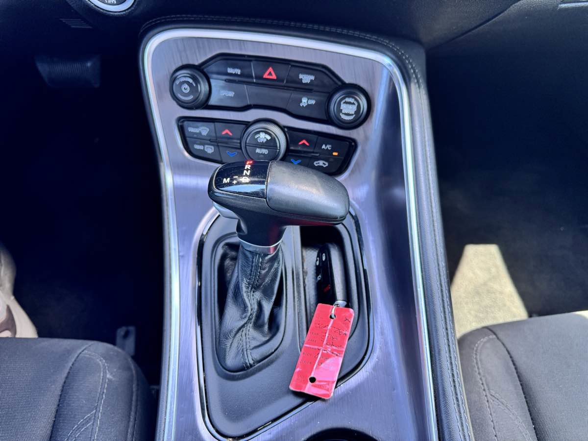 Used 2018 Dodge Challenger SXT RWD image 43
