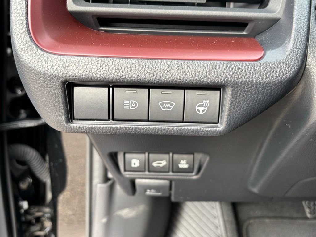 Used 2024 Toyota Prius Prime Premium w/ Advanced Technology Package image 28