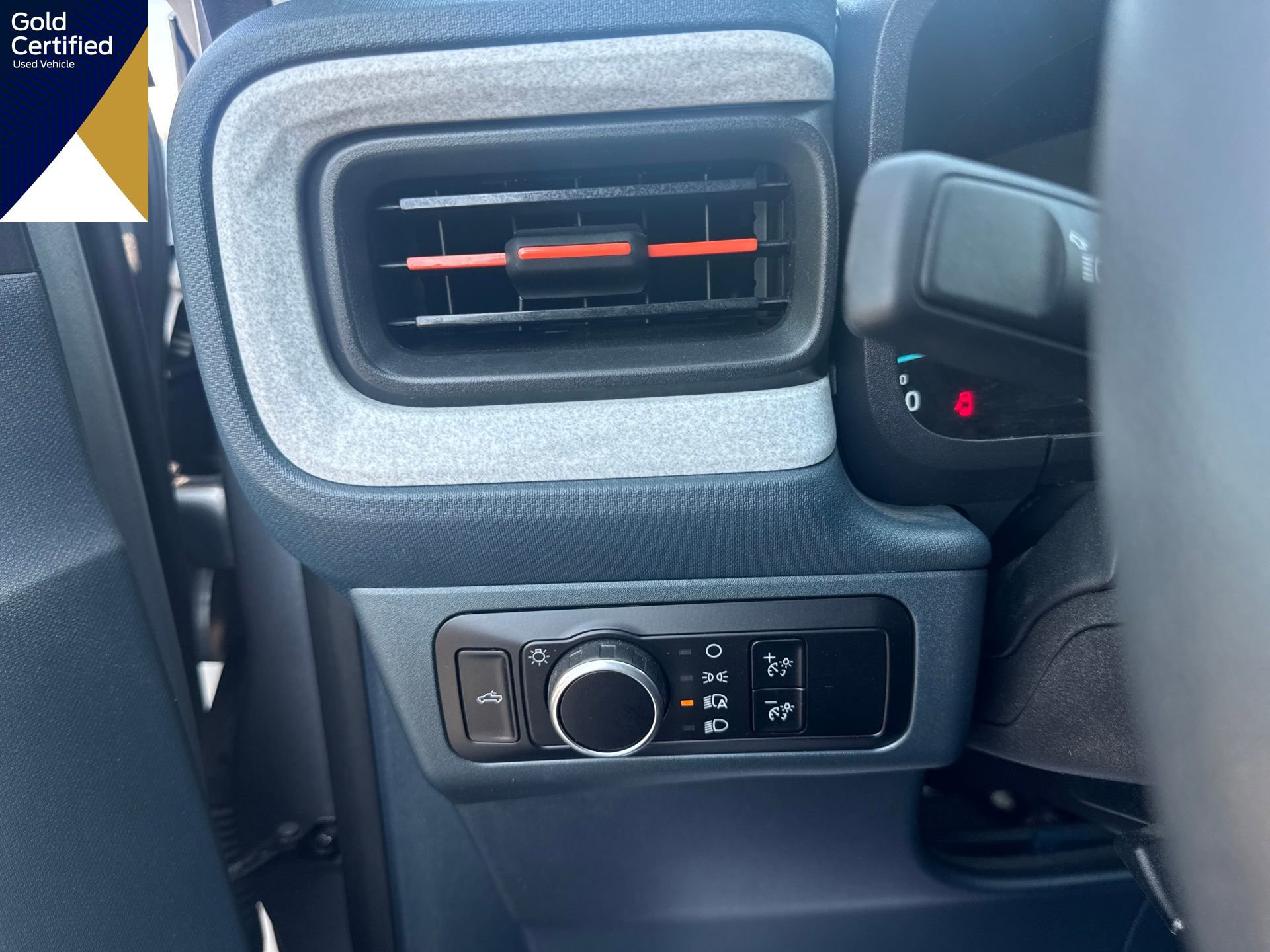 Used 2024 Ford Maverick XLT image 38