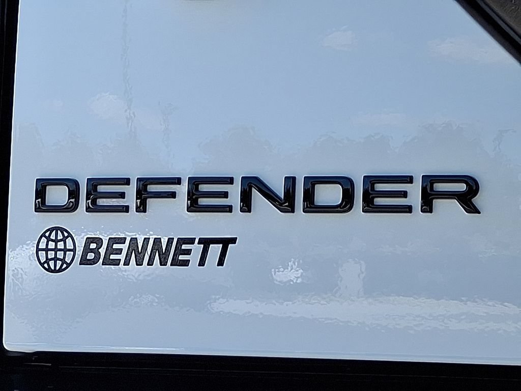 New 2026 Land Rover Defender 130 V8 AWD/4WD image 20