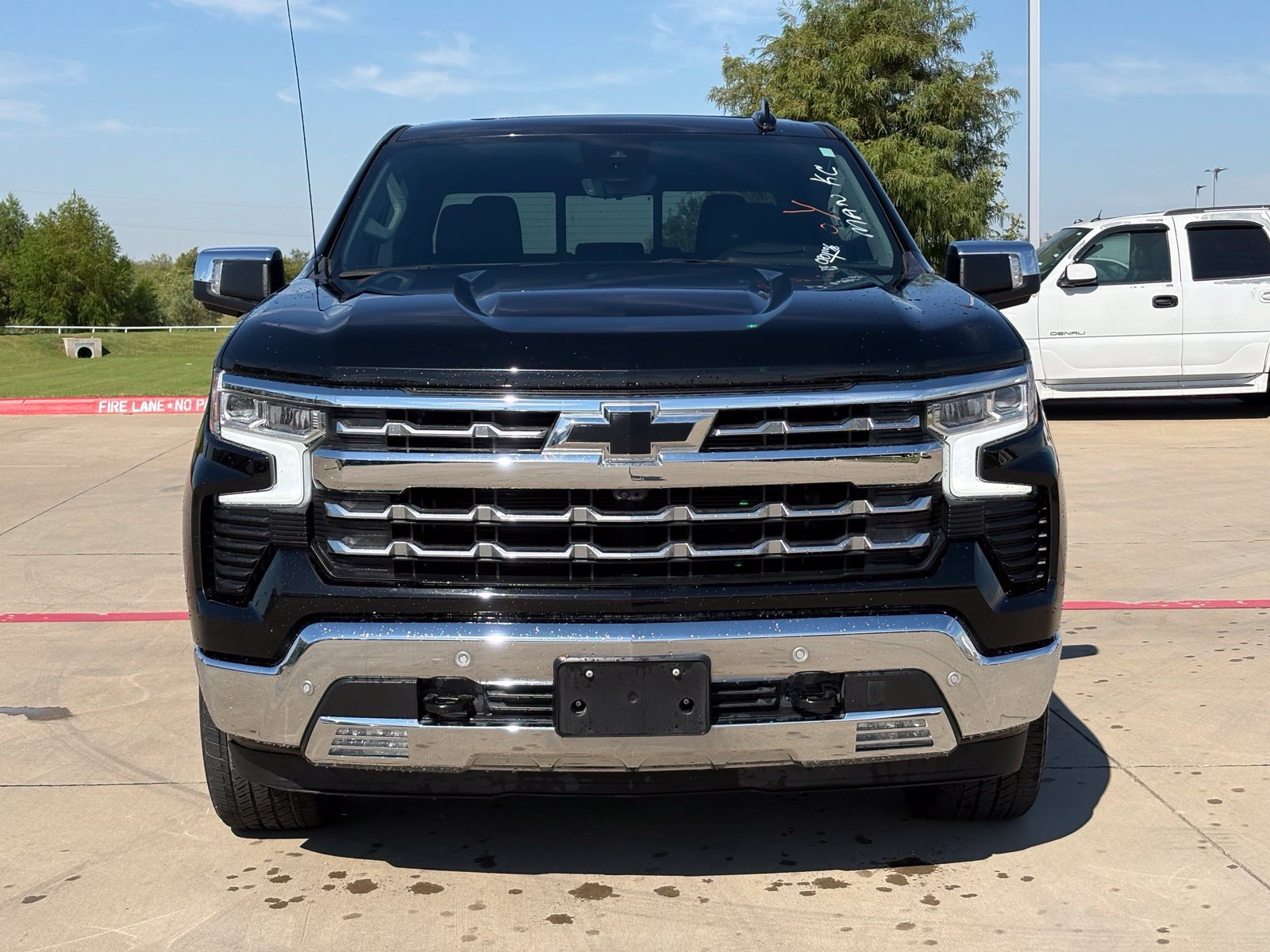Certified 2024 Chevrolet Silverado 1500 LTZ w/ LTZ Premium Package AWD/4WD image 2