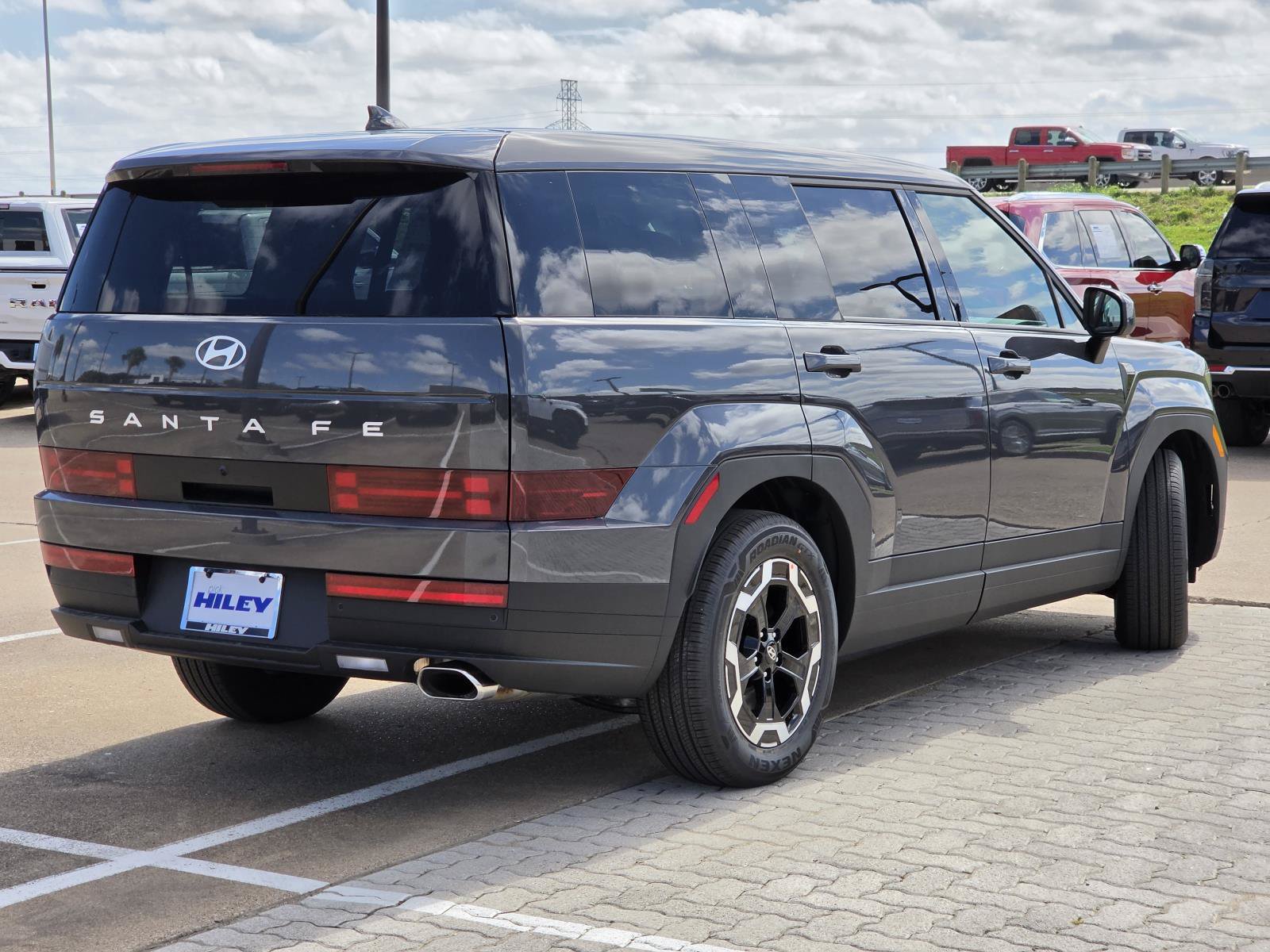 New 2027 Hyundai Santa Fe SE FWD image 5