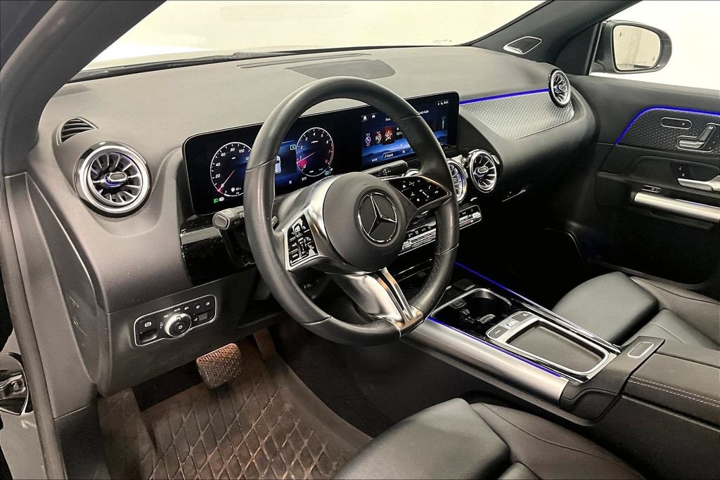 Used 2025 Mercedes-Benz GLA 250 4MATIC image 13