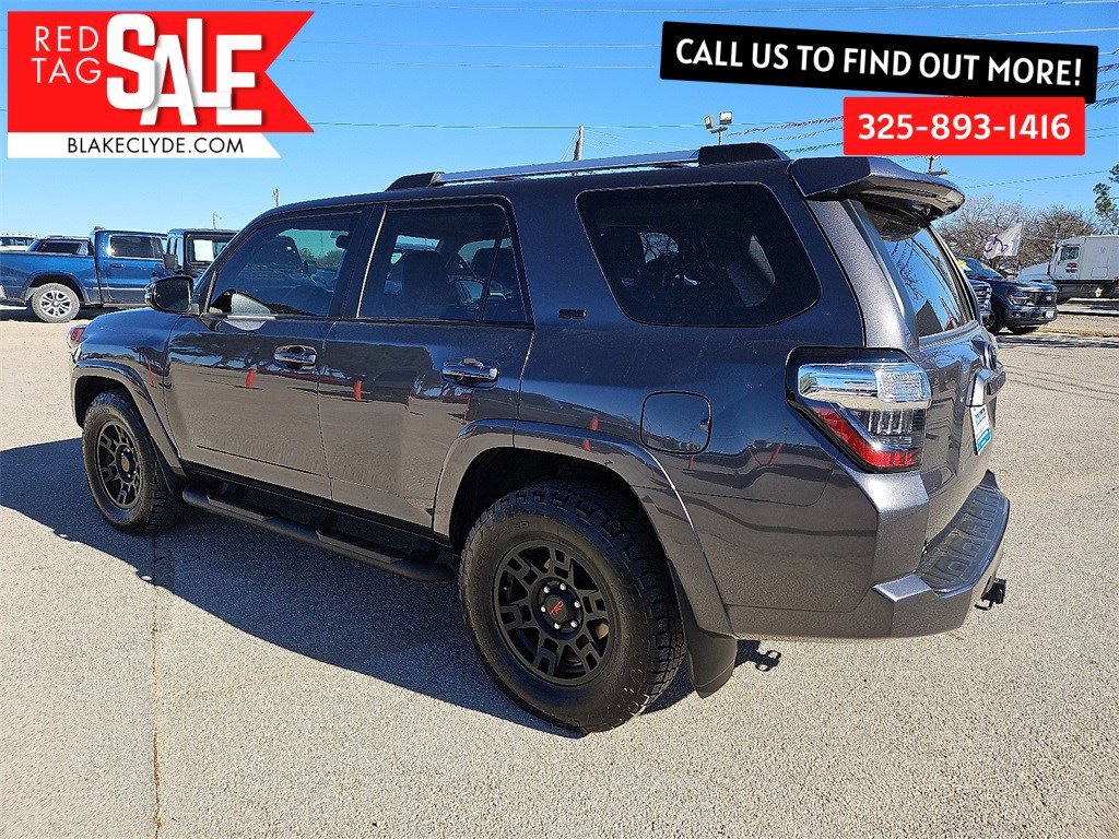 Used 2023 Toyota 4Runner SR5 Premium image 4