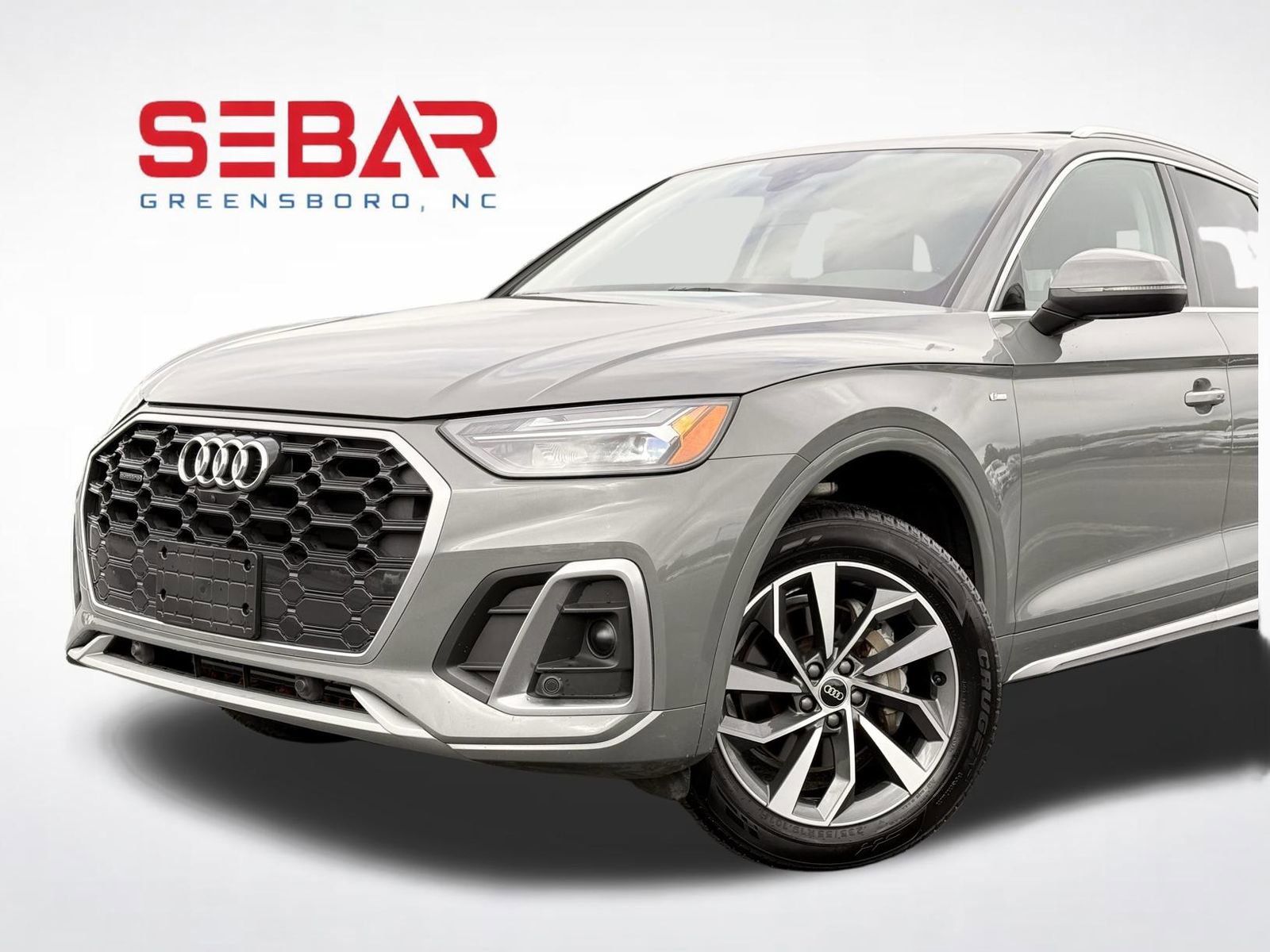 Used 2023 Audi Q5 2.0T Premium Plus w/ Premium Plus Package AWD/4WD image 3