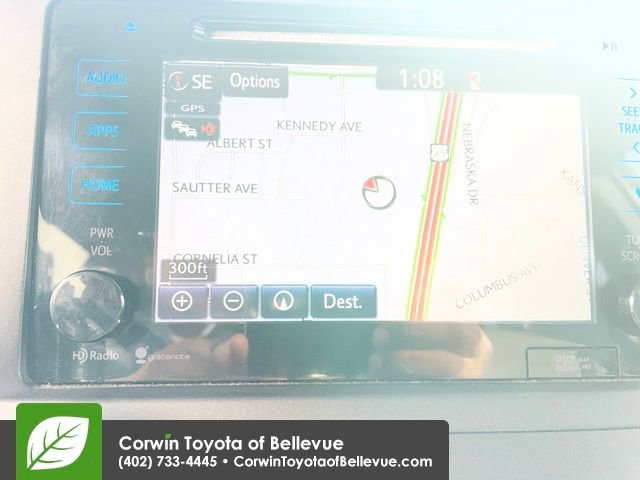 Used 2015 Toyota Sienna XLE w/ XLE Navigation Package image 19