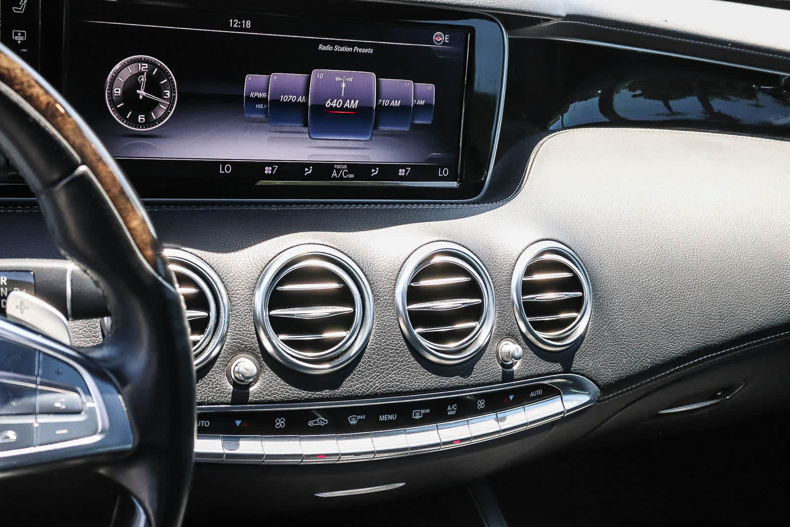 Used 2015 Mercedes-Benz S 550 4MATIC Coupe image 25