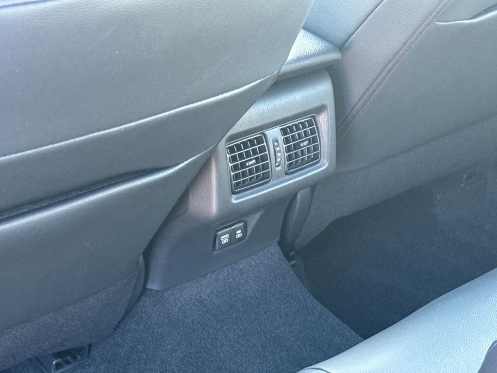 Used 2026 Toyota Camry SE w/ Convenience Package image 35