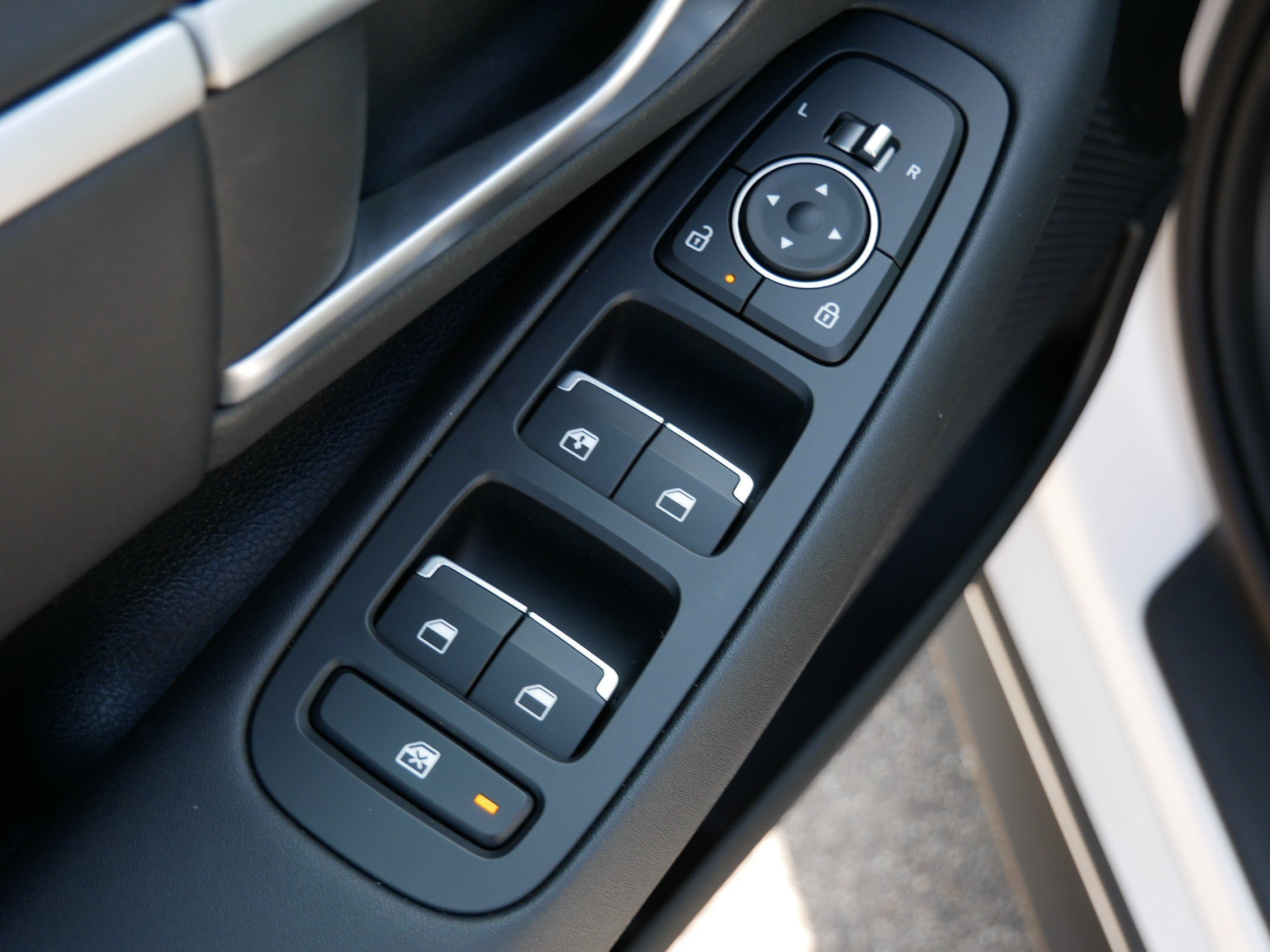 Certified 2026 Hyundai Sonata Blue FWD image 19