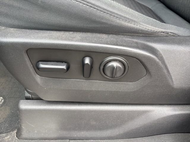 Used 2019 Chevrolet Silverado 1500 LT w/ All-Star Edition AWD/4WD image 39