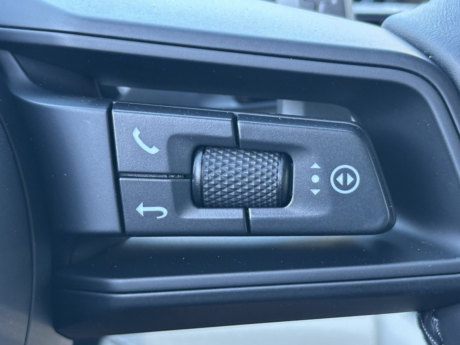 New 2026 Porsche Panamera 4 AWD/4WD image 25