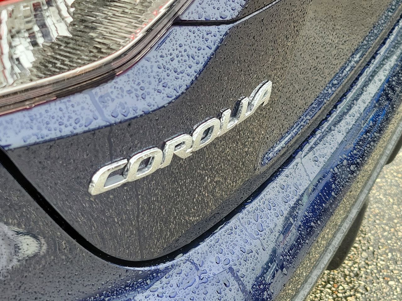 Used 2025 Toyota Corolla SE image 6