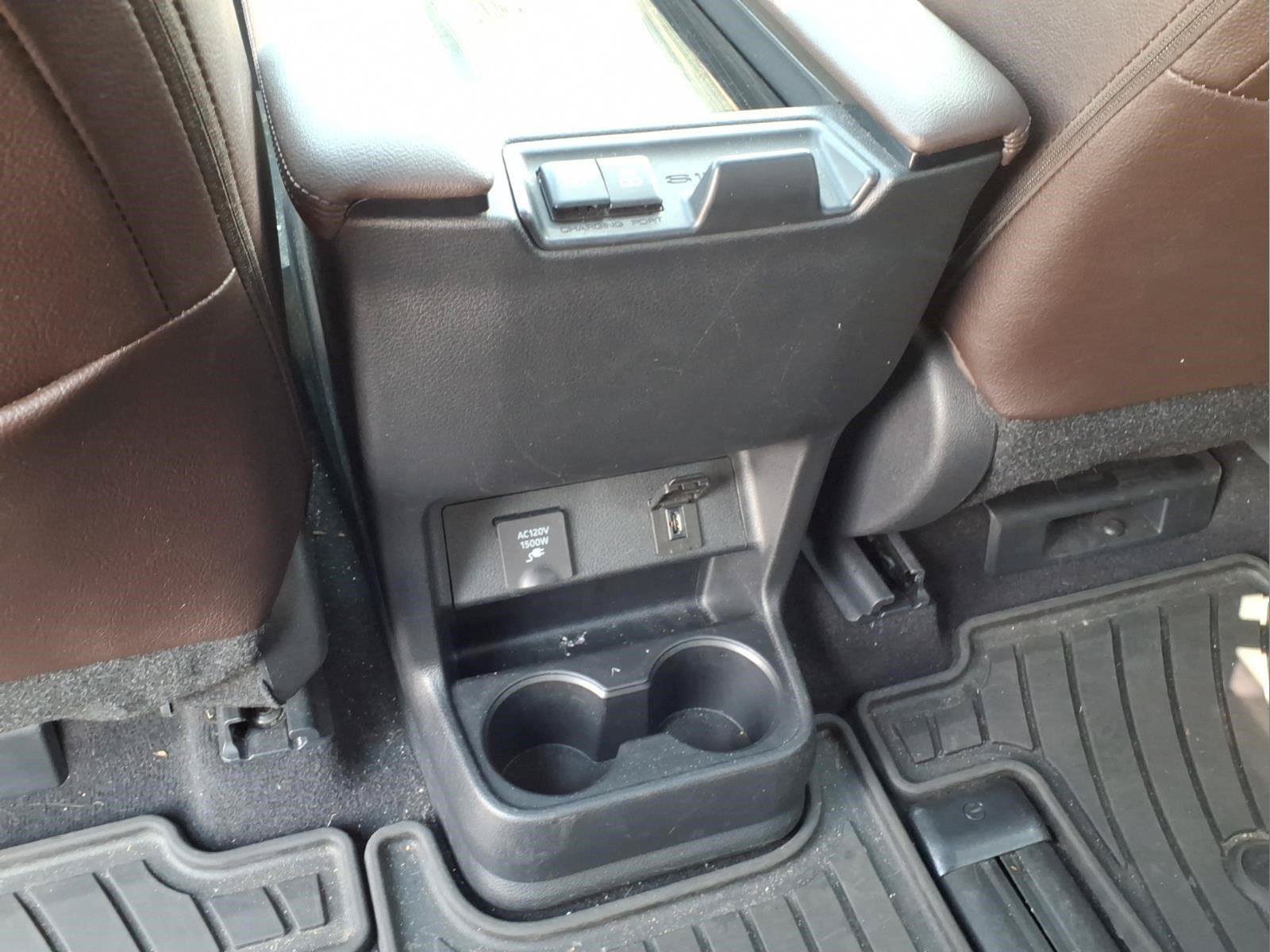 Used 2022 Toyota Sienna Platinum FWD image 15