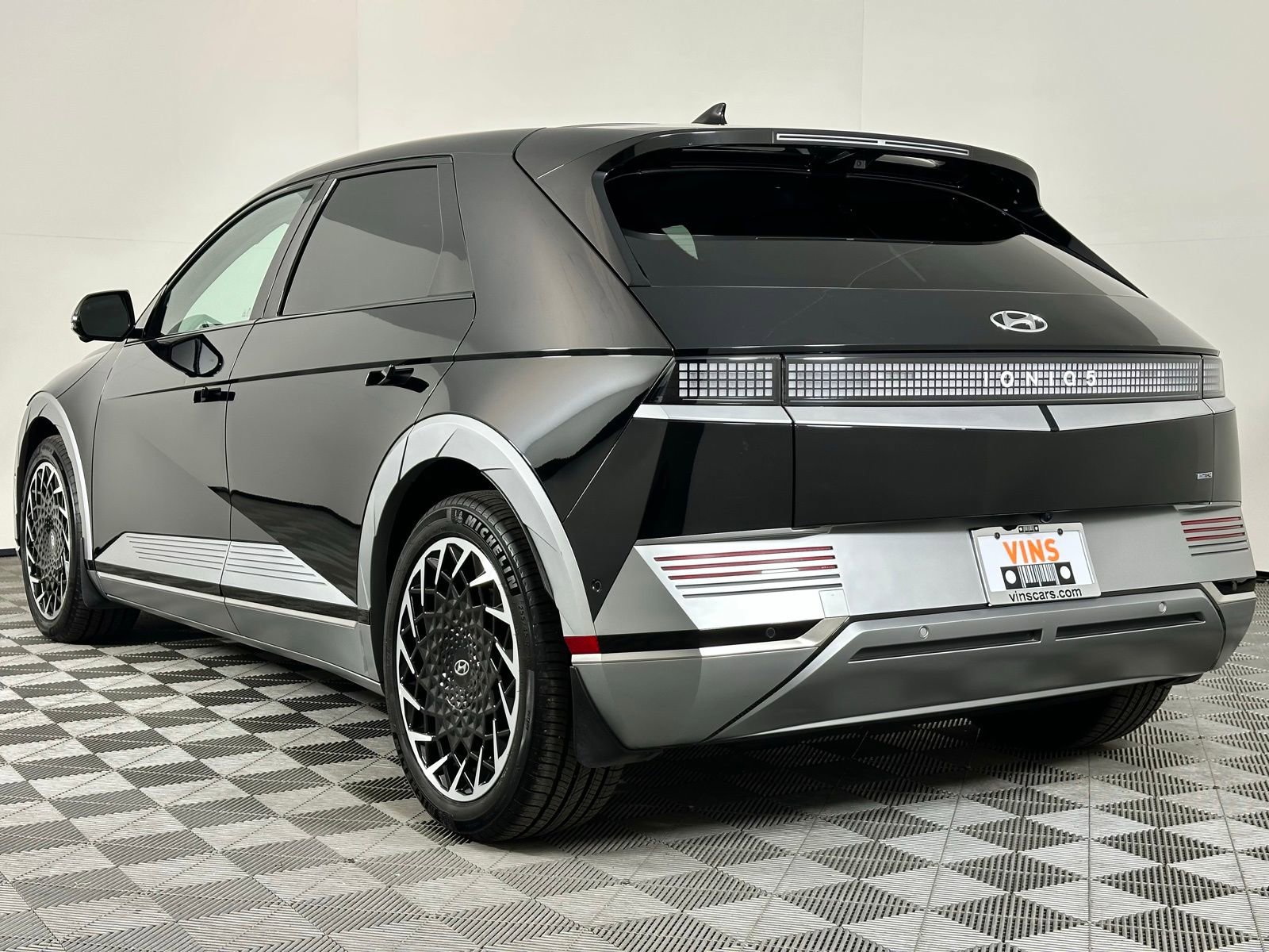 Used 2024 Hyundai Ioniq 5 Limited image 41