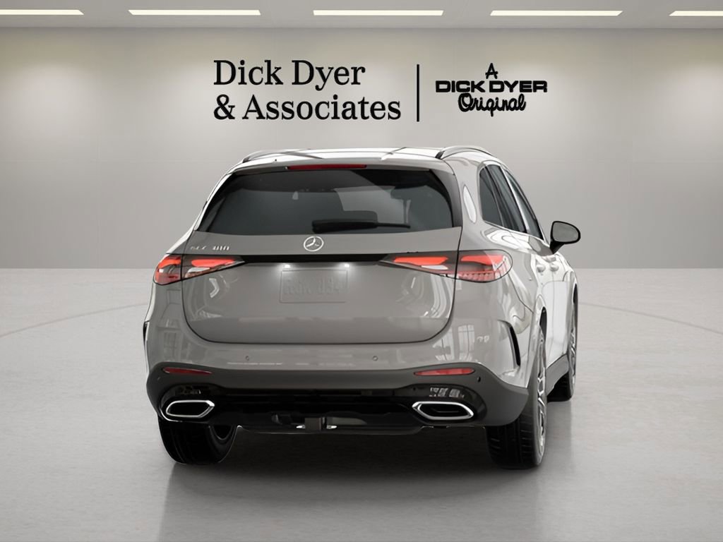 Used 2025 Mercedes-Benz GLC 300 image 13