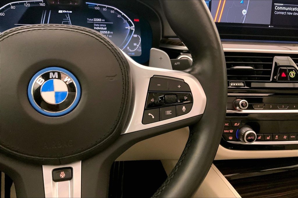 Certified 2023 BMW 530e xDrive w/ Premium Package AWD/4WD image 19