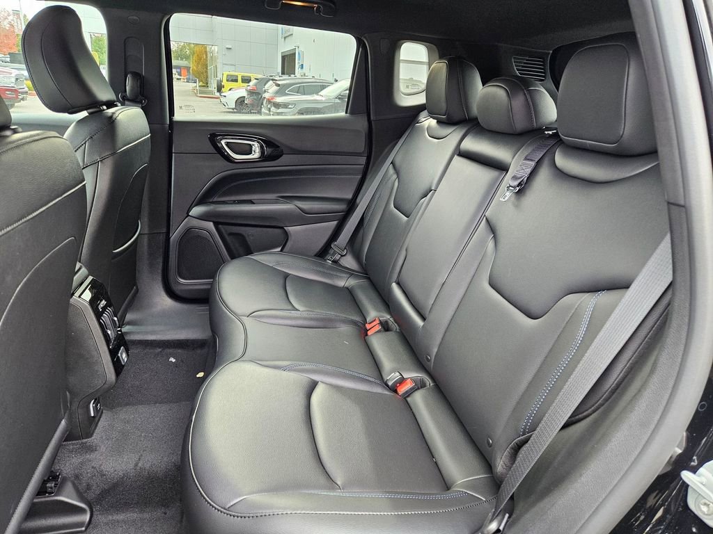 New 2026 Jeep Compass Limited image 15