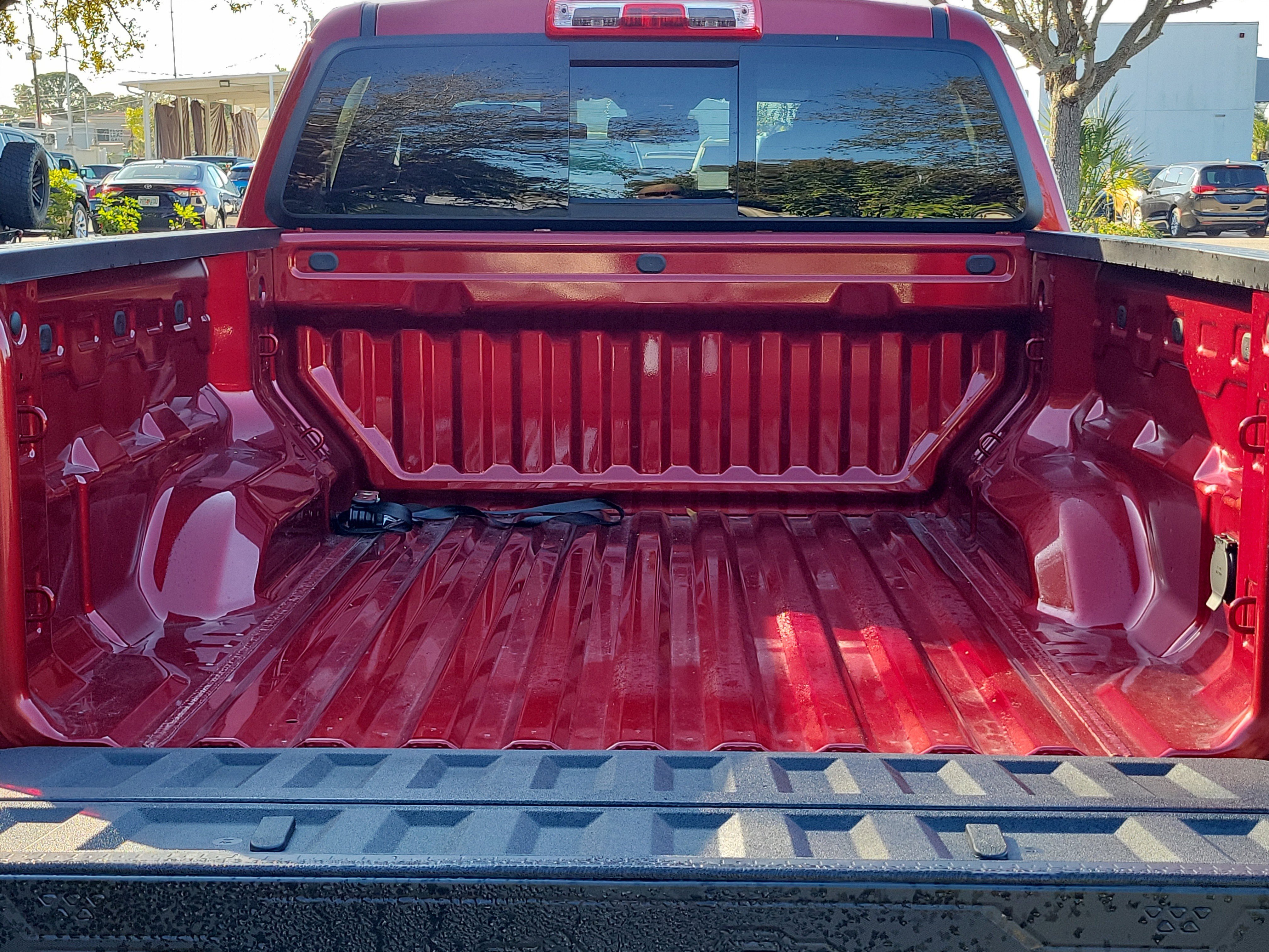 Used 2026 Chevrolet Colorado LT w/ LT Convenience Package image 12