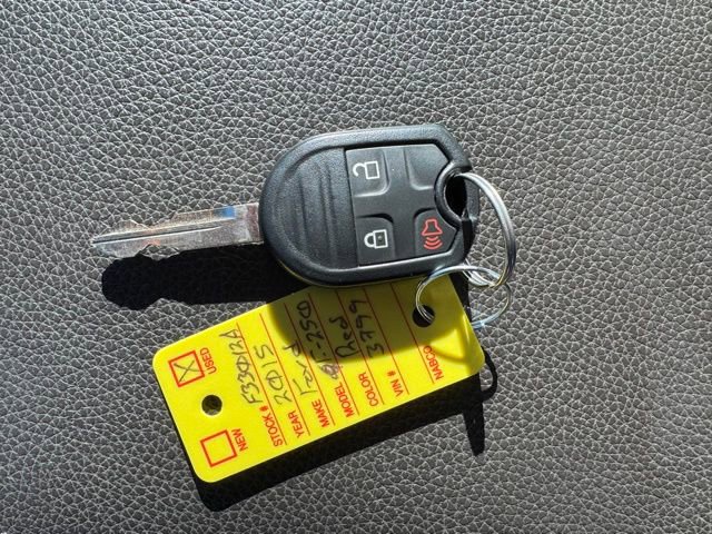 Used 2015 Ford F250 Lariat w/ Chrome Package image 39