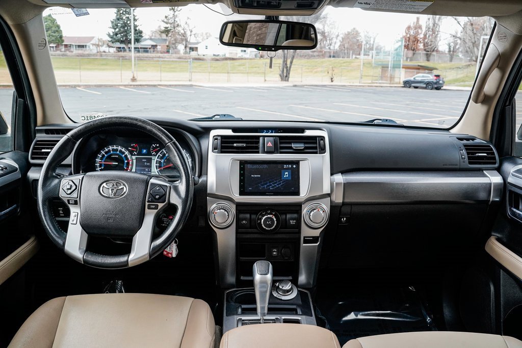 Used 2014 Toyota 4Runner SR5 image 10