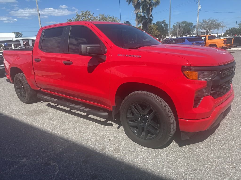 Used 2024 Chevrolet Silverado 1500 Custom image 1