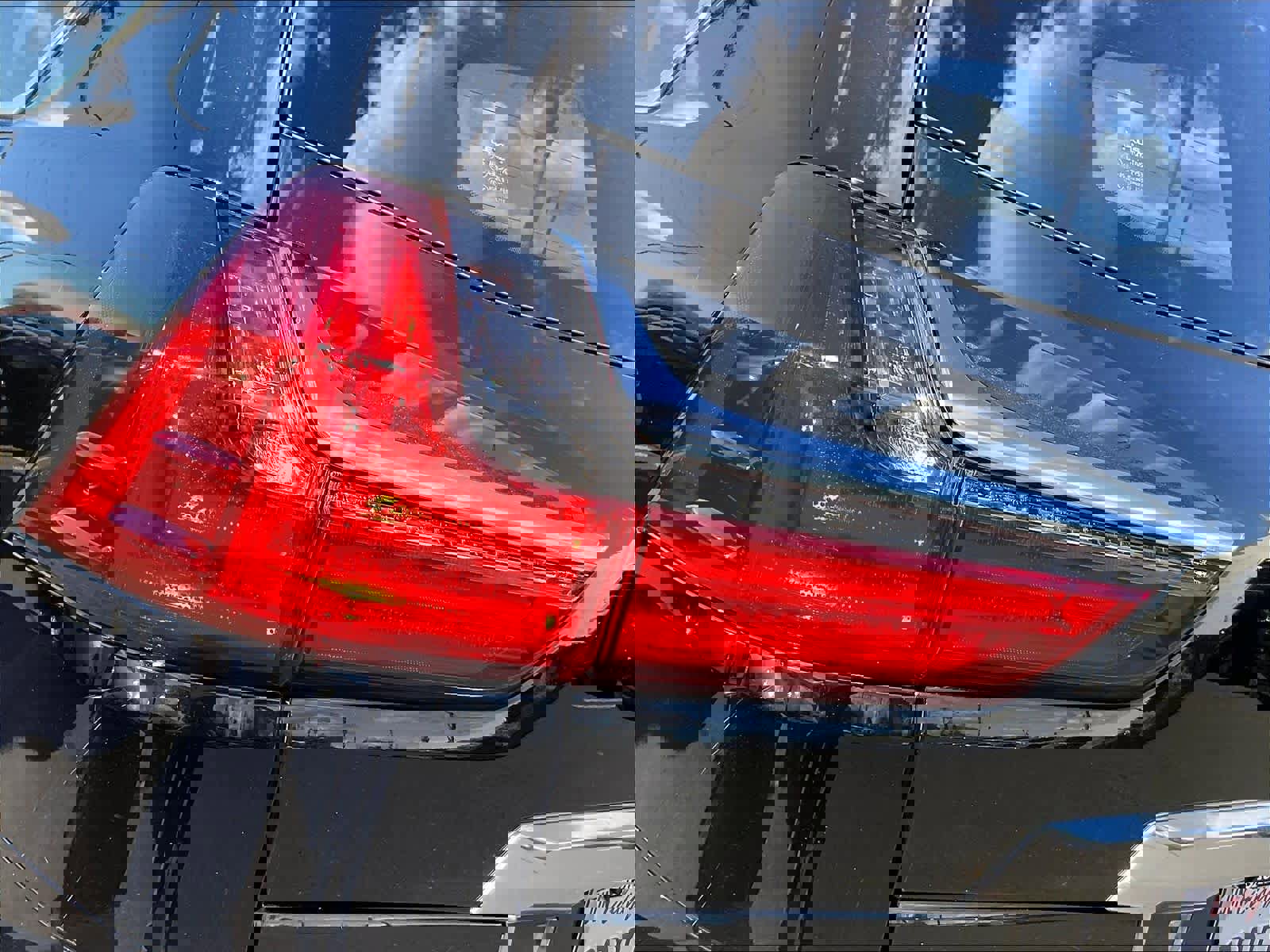 Used 2020 Lexus LX 570 4WD w/ Luxury Package image 31