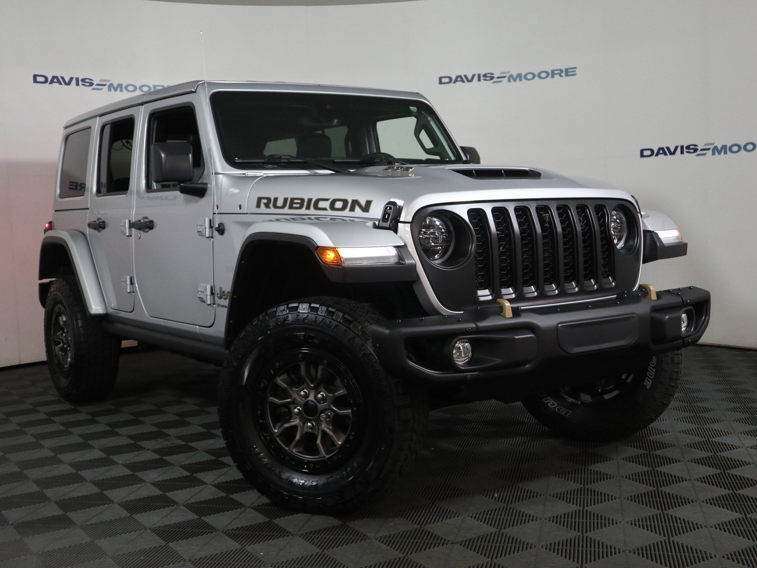 Used 2023 Jeep Wrangler Unlimited Rubicon 392 w/ Trailer Tow Package image 2