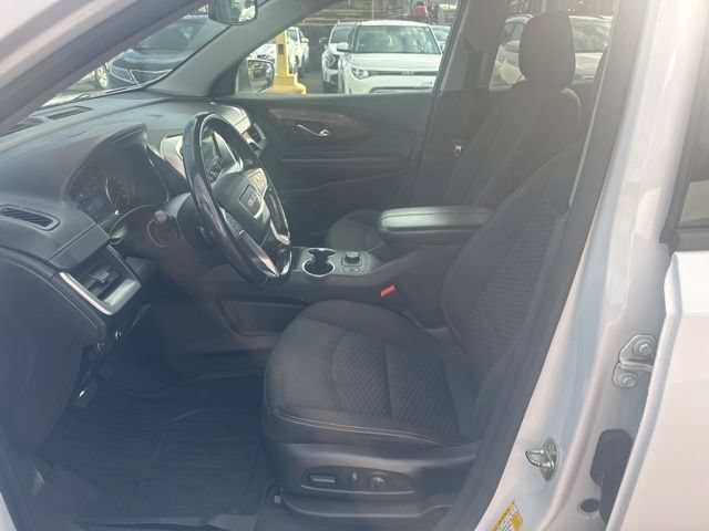 Used 2019 GMC Terrain SLE w/ Driver Convenience Package FWD image 9