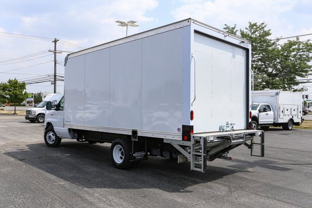 New 2026 Ford E-450 and Econoline 450 Super Duty w/ Power Equipment Group image 7