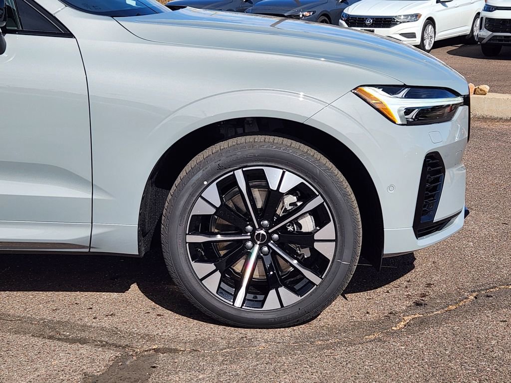 New 2026 Volvo XC60 T8 Plus w/ Protection Package Premier image 28