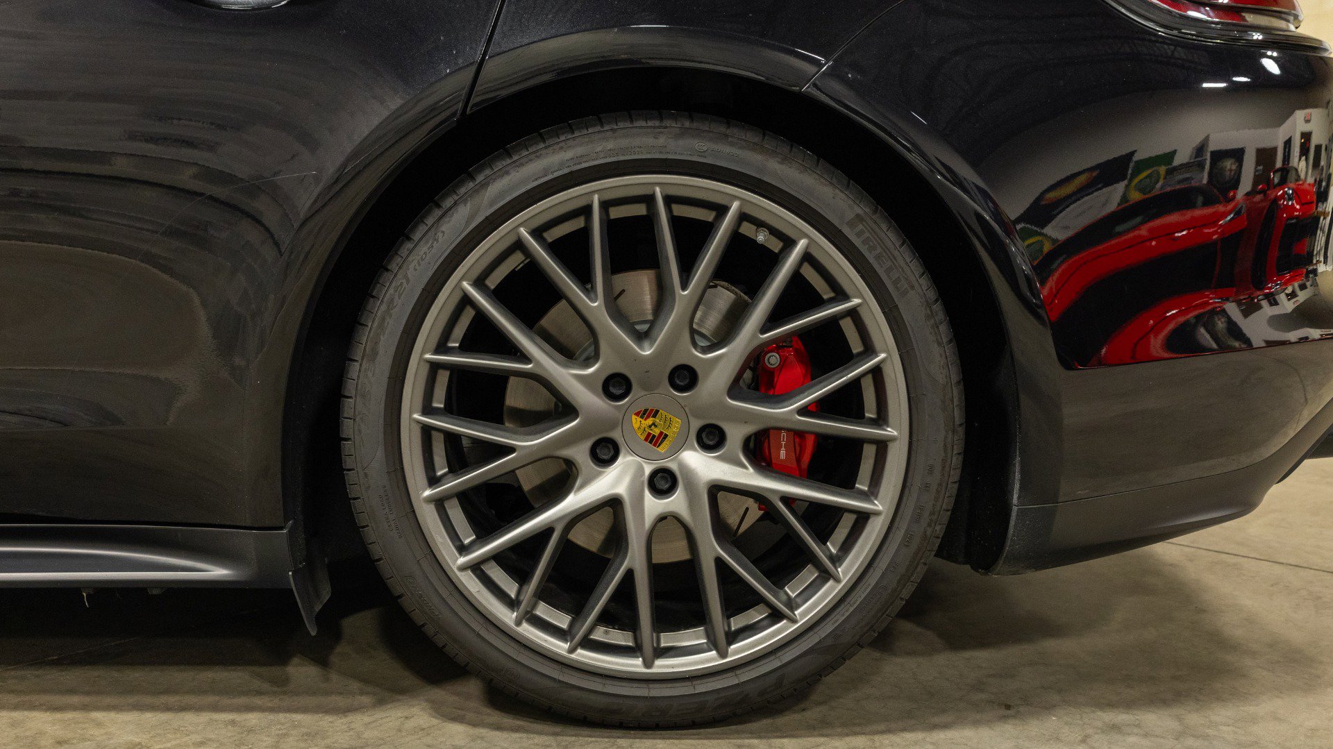 Used 2020 Porsche Panamera GTS image 34