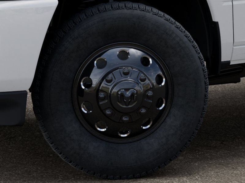 New 2026 RAM 3500 Big Horn AWD/4WD image 8