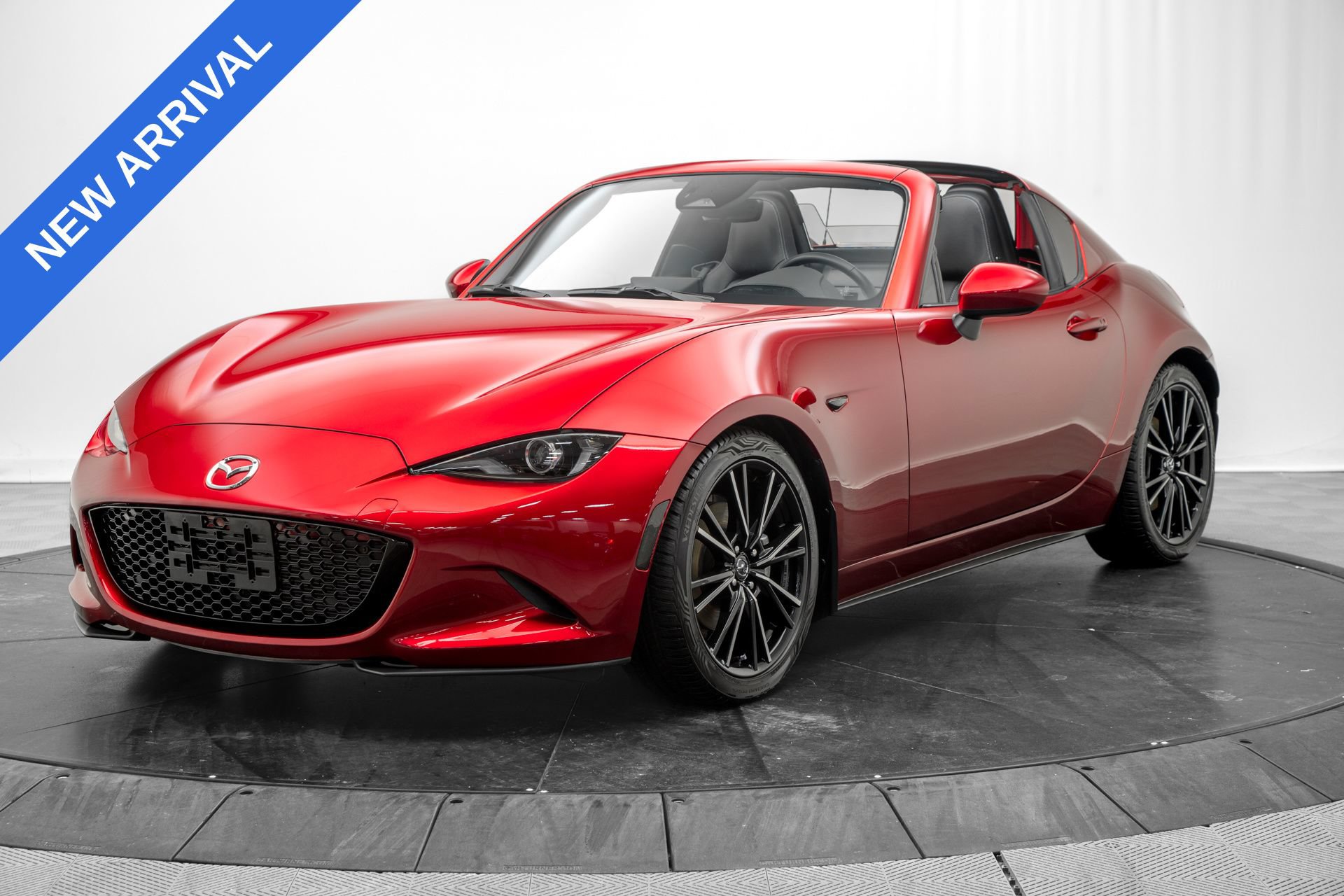 Used 2024 MAZDA MX-5 Miata RF Grand Touring RWD image 3