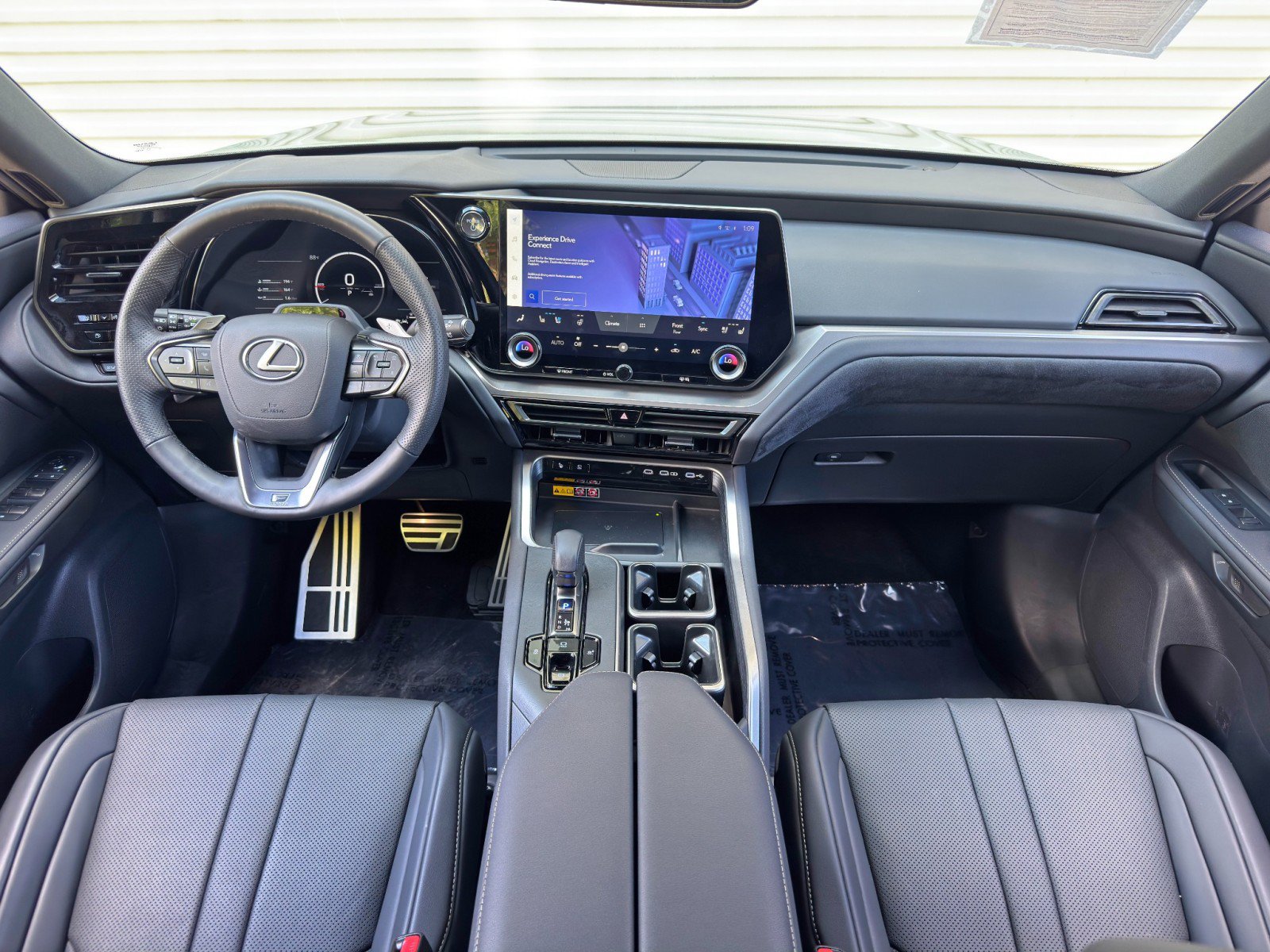 Used 2025 Lexus TX 500h AWD image 12