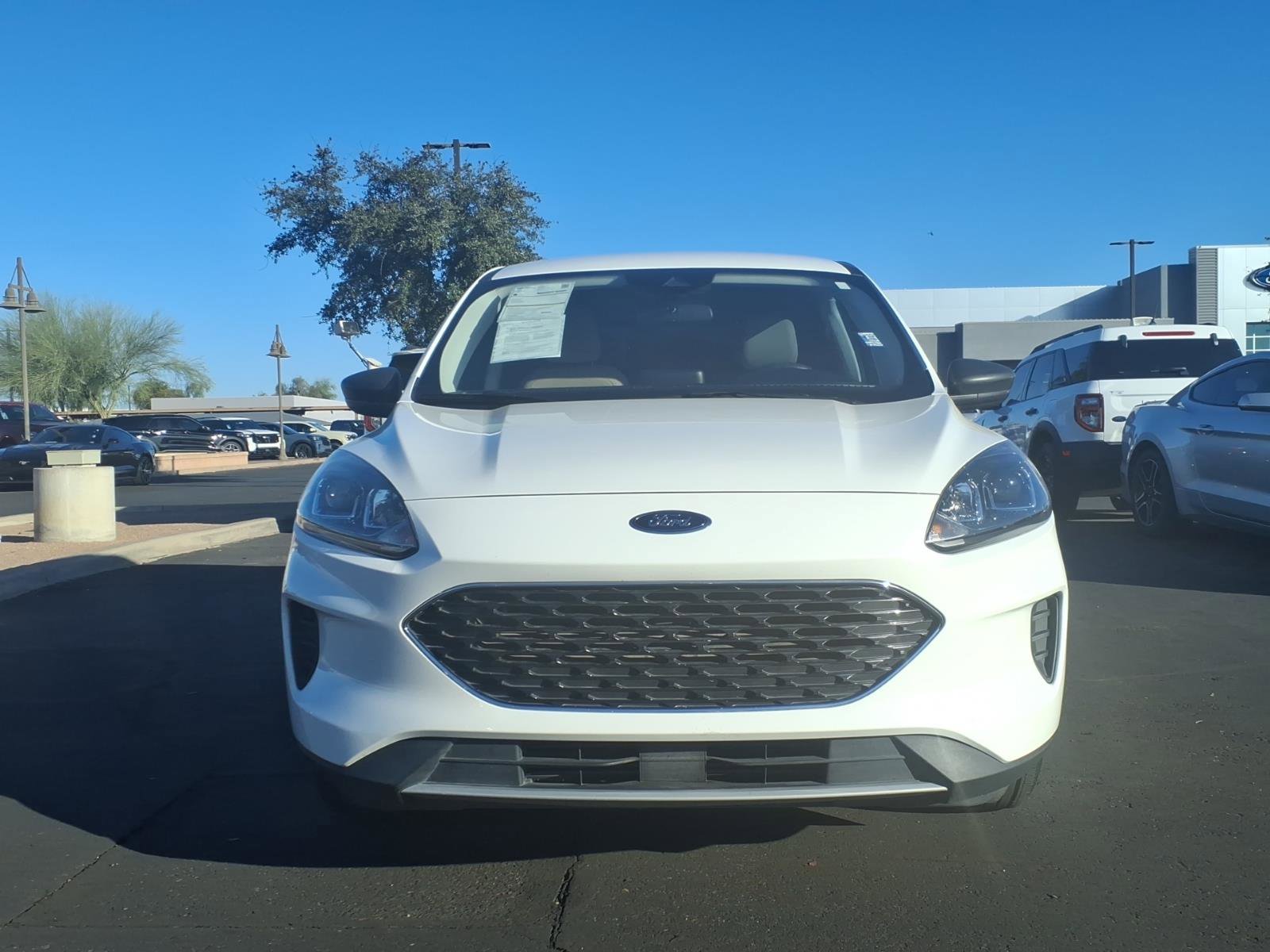 Certified 2022 Ford Escape SE image 2