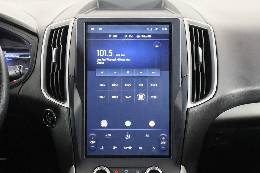 Used 2023 Ford Edge SEL image 28