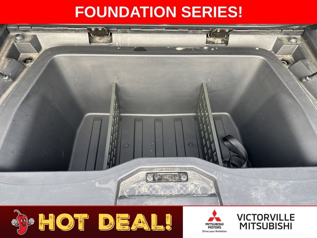 Used 2024 Tesla Cybertruck AWD Crew Cab image 36