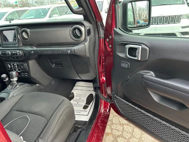Used 2021 Jeep Wrangler Unlimited Sport image 29